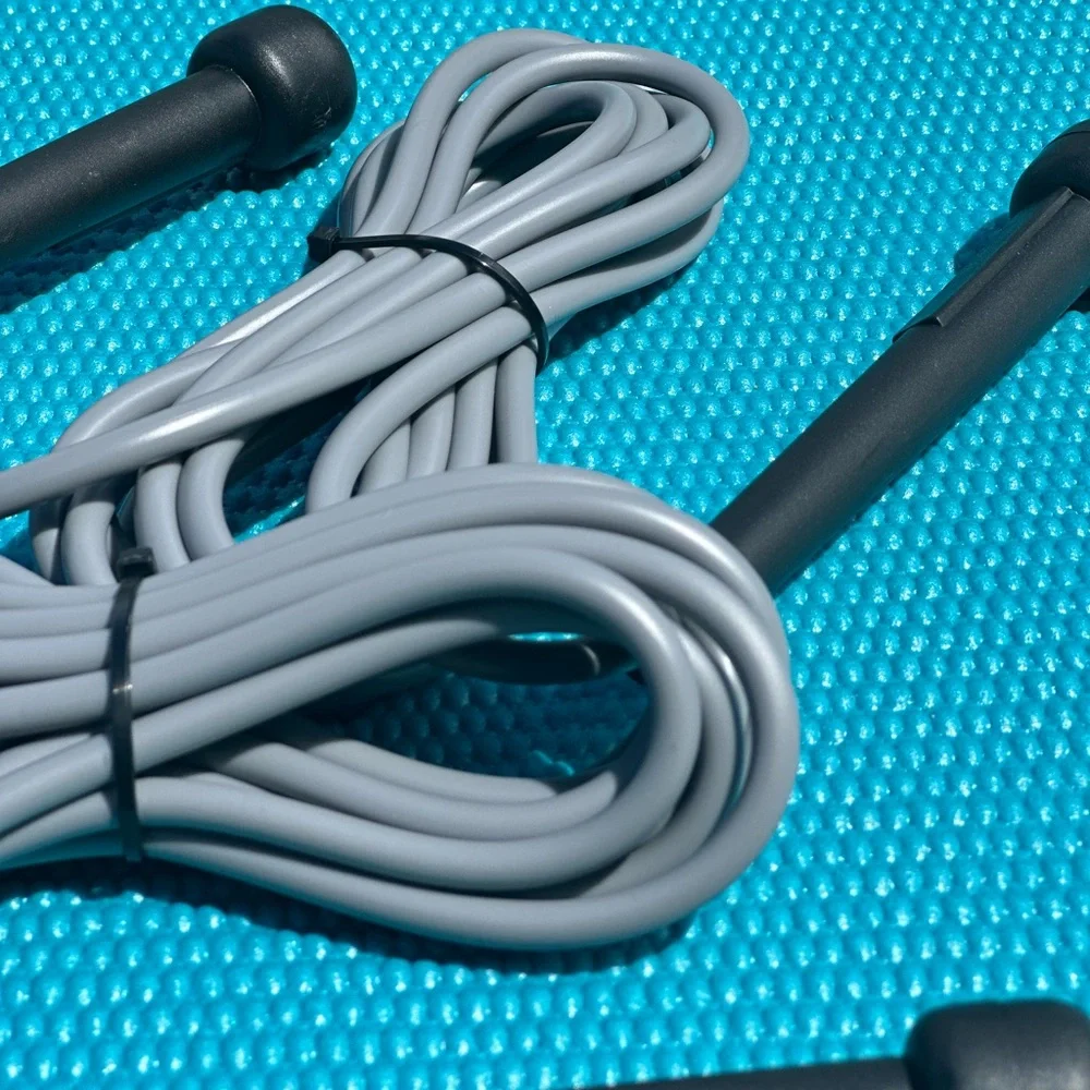 Jump Rope ⭐️ (one size) - Picture 2 of 3